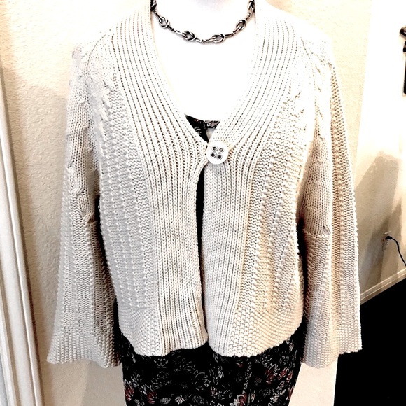 CAbi Sweaters - CAbi Cropped Cardigan Beach Cable Knit Summer Shrug Embrace 918 Small Coas…